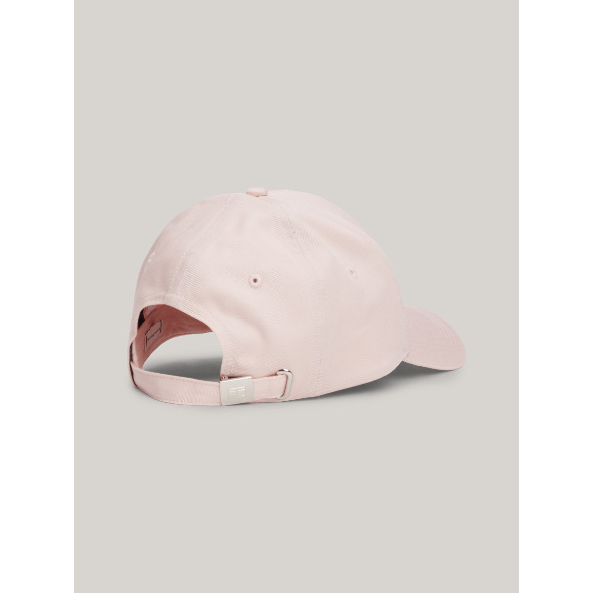 M05-WOMEN-HATS