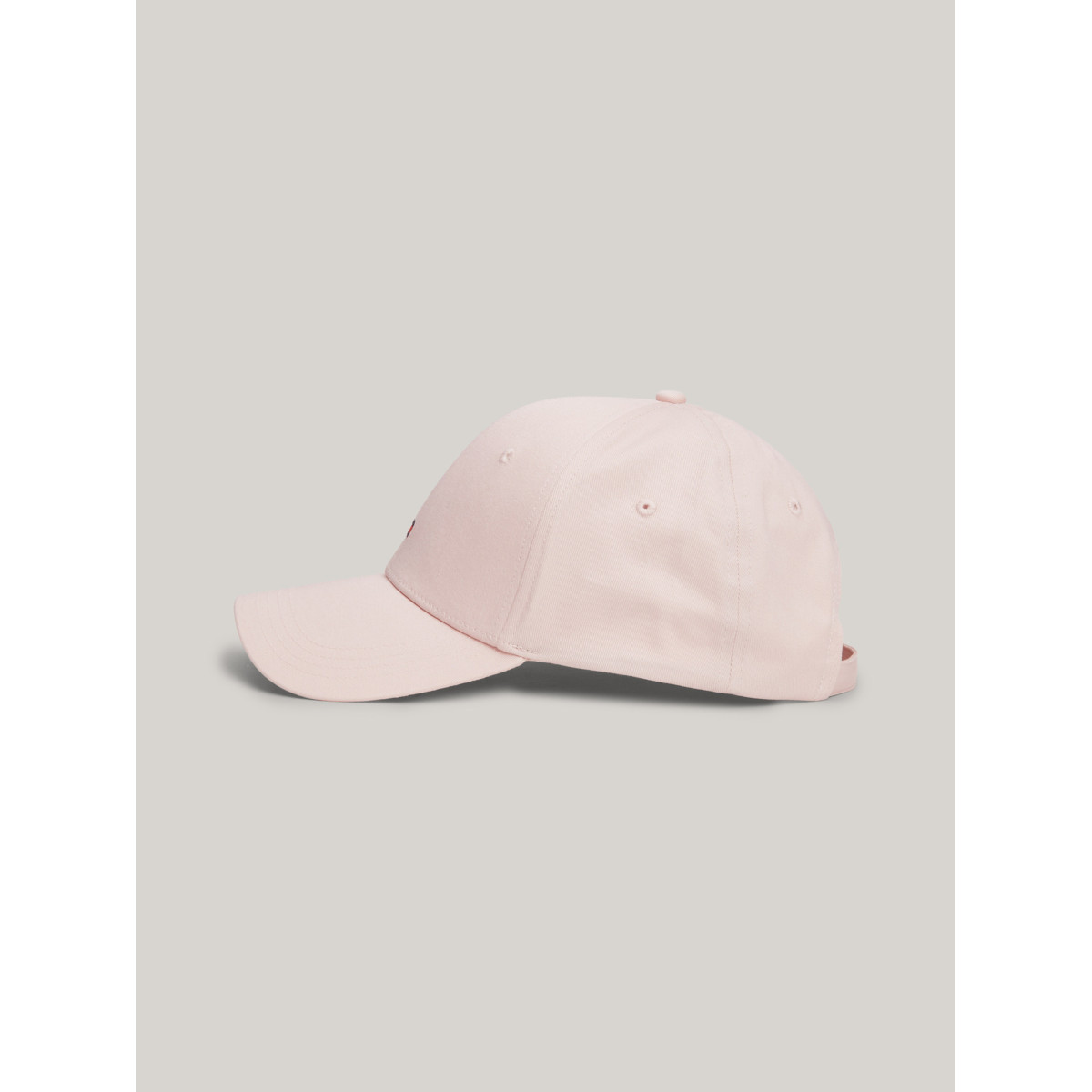 M05-WOMEN-HATS