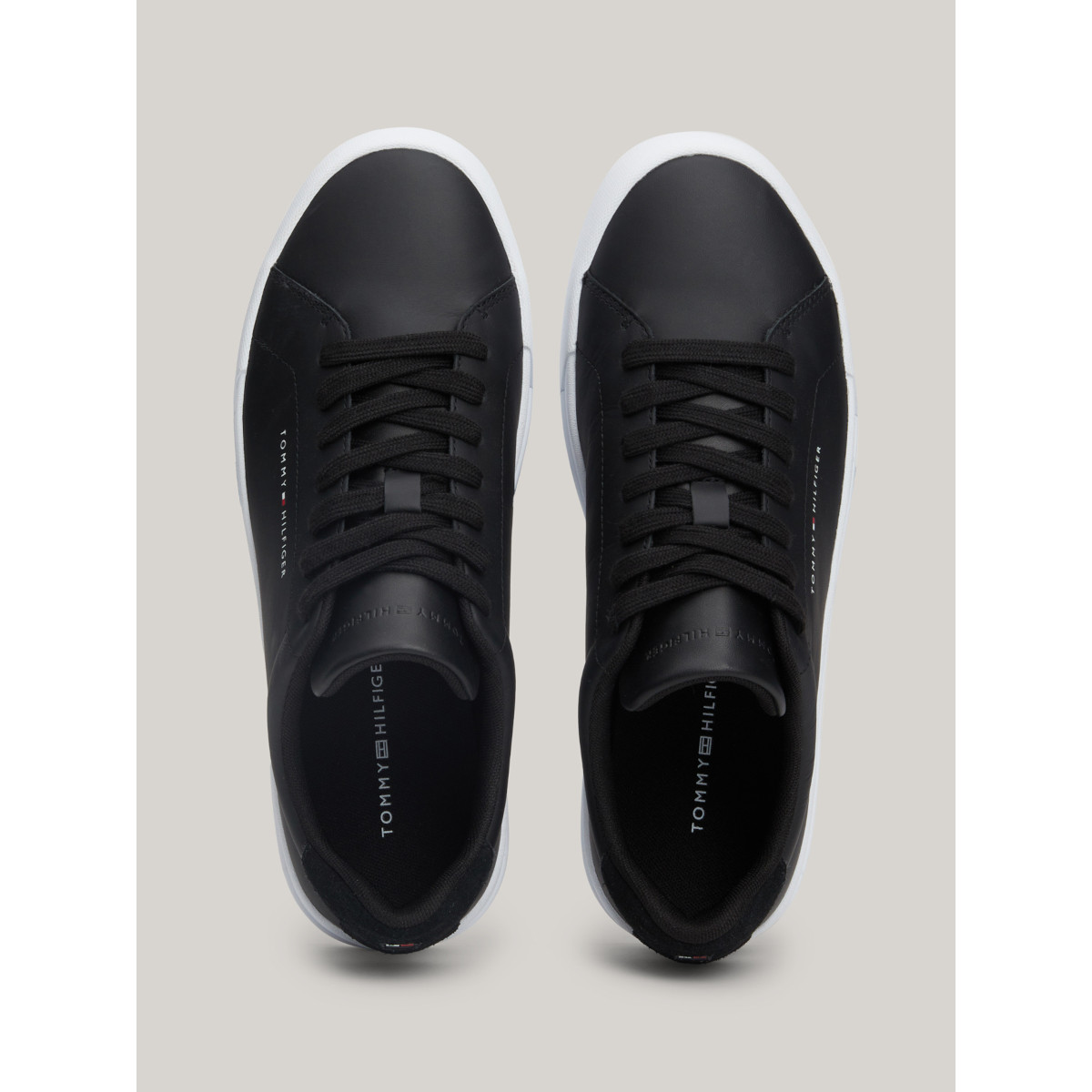 M06-MEN-SNEAKERS