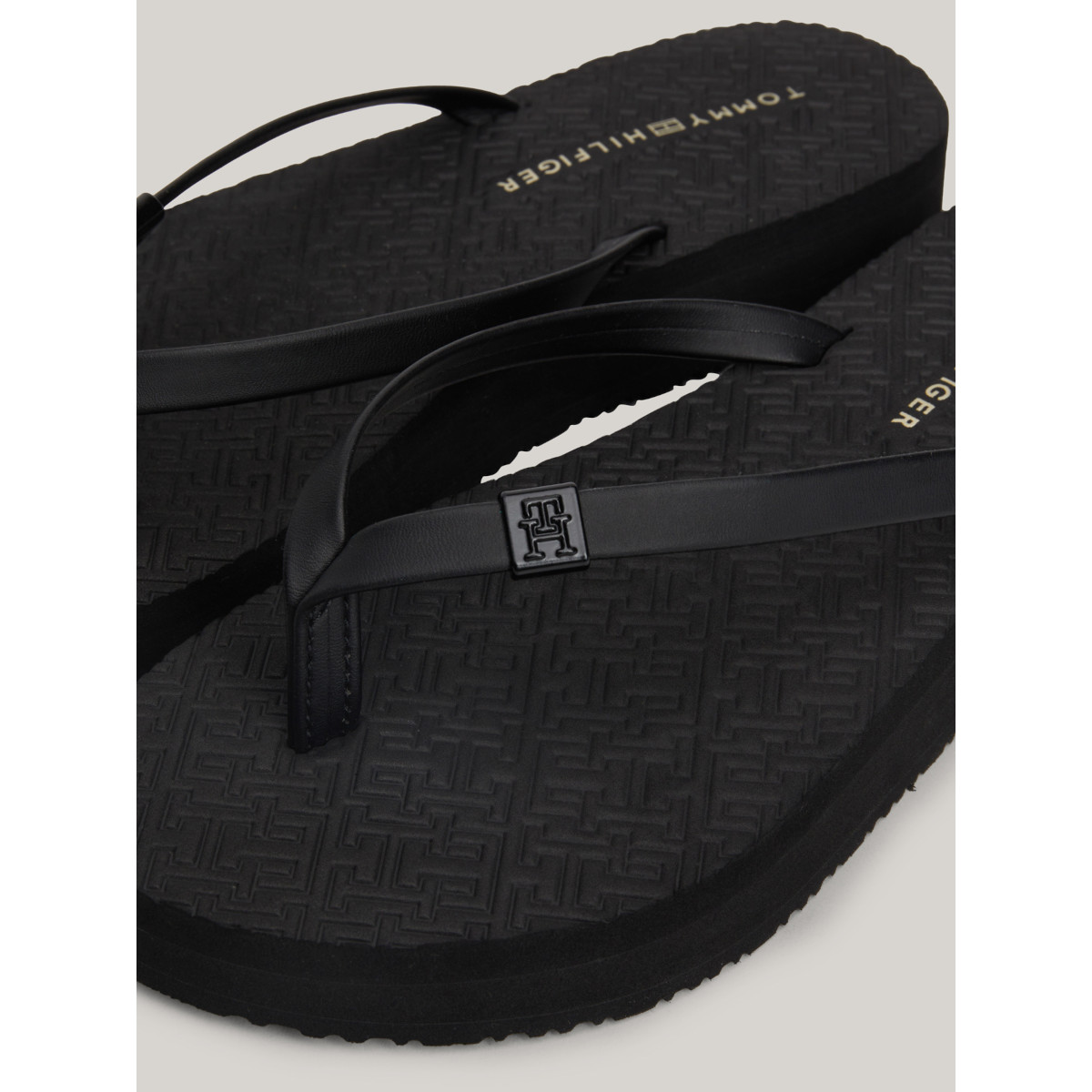 M06-WOMEN-FLIP FLOPS