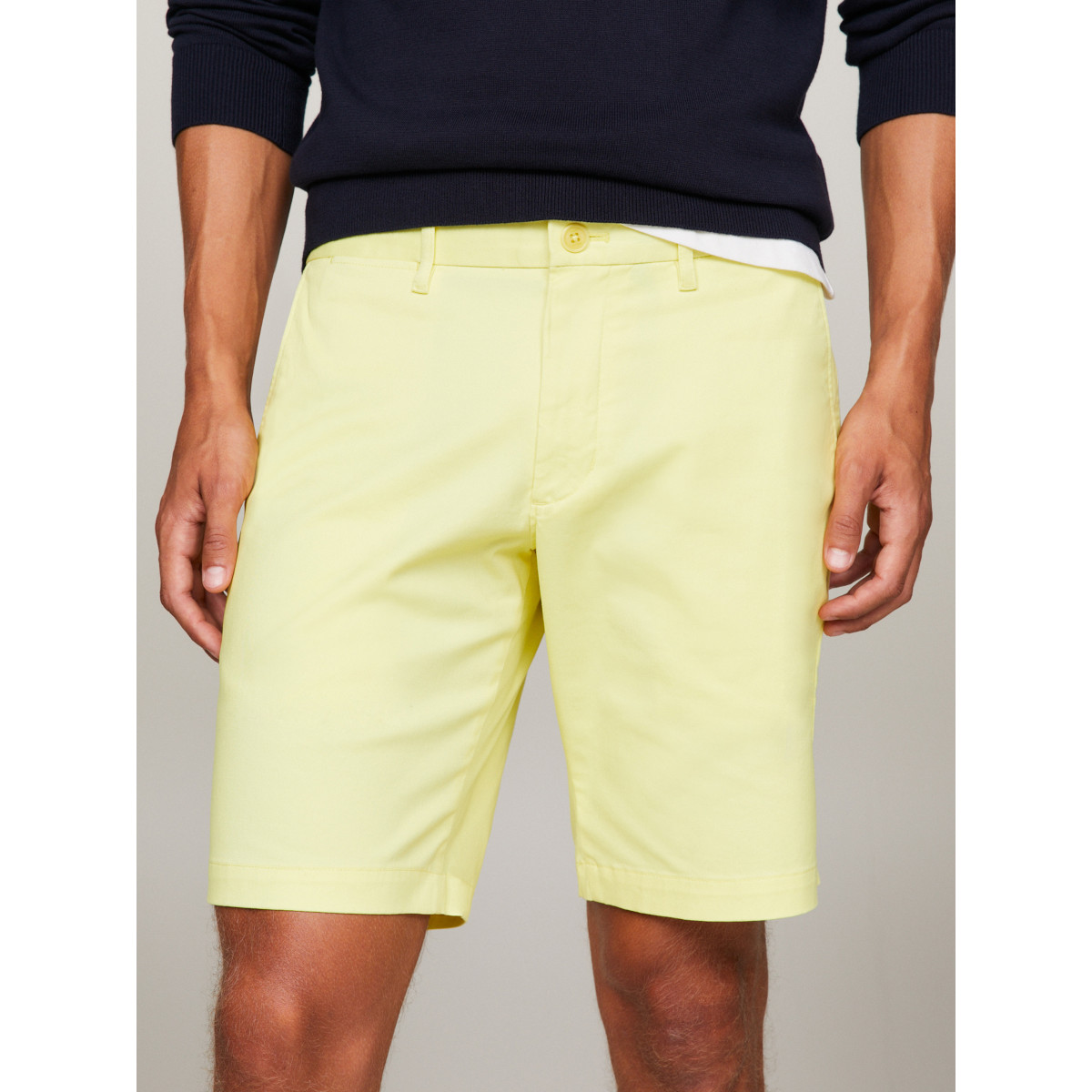 M01-MEN-SHORTS WOVEN