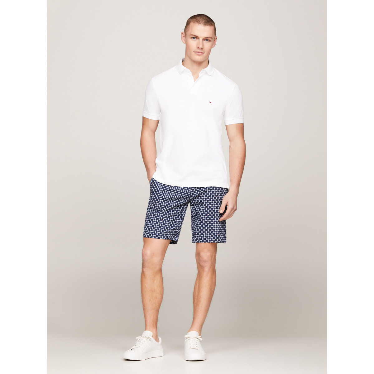 M01-MEN-SHORTS WOVEN